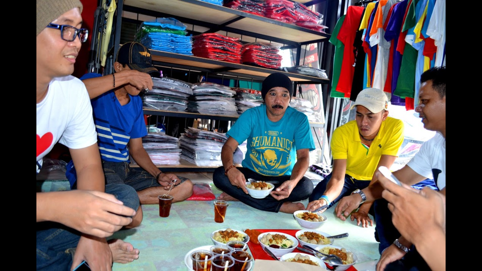 Bandargarmen penipu  Grosir Kaos  Distro Gratis Gelang Keren